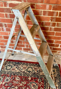 Step Ladder