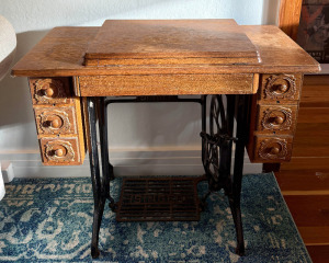 Singer Sewing Machine