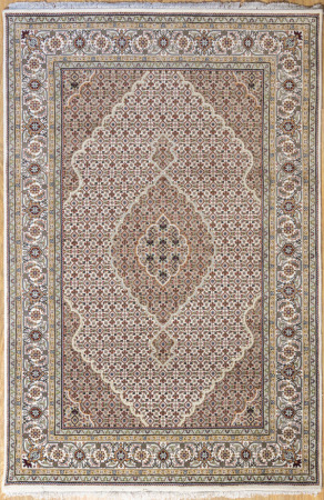 Tabriz 247 x 164cm