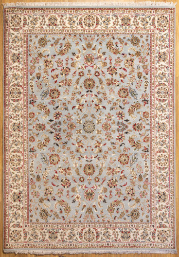 Naine 247 x 175cm