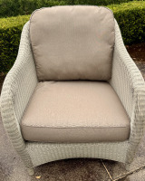 Dickson Avenue Outdoor Furniture - 4