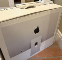 Studio Display Monitor, Keyboard & Mouse - 4