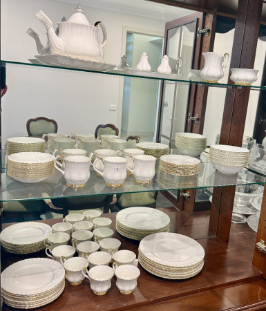 Royal Albert Dinner Service
