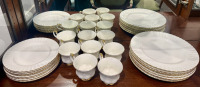 Royal Albert Dinner Service - 3