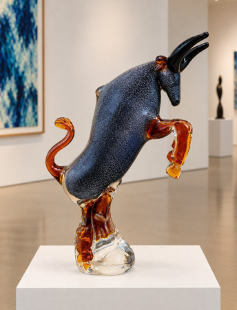 Studio Glass Bull